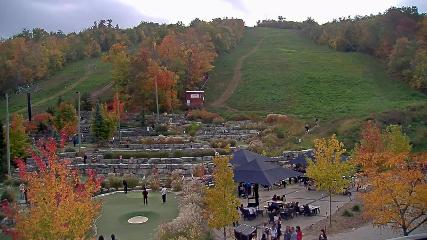 Blue Mountain: Base (bluemountain.ca)