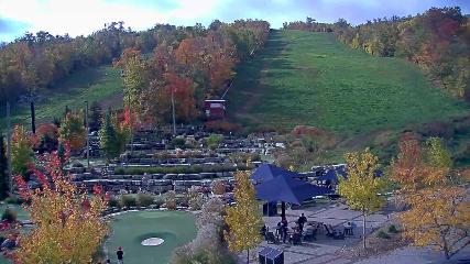 Blue Mountain: Base (bluemountain.ca)