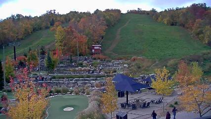 Blue Mountain: Base (bluemountain.ca)