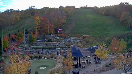 Blue Mountain: Base (bluemountain.ca)