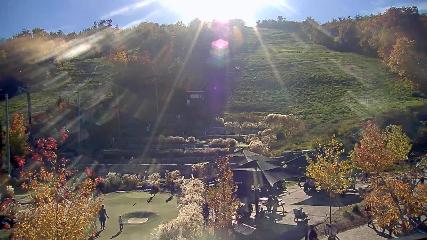 Blue Mountain: Base (bluemountain.ca)