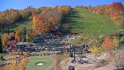 Blue Mountain: Base (bluemountain.ca)
