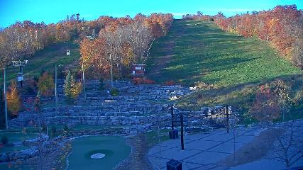 Blue Mountain: Base (bluemountain.ca)