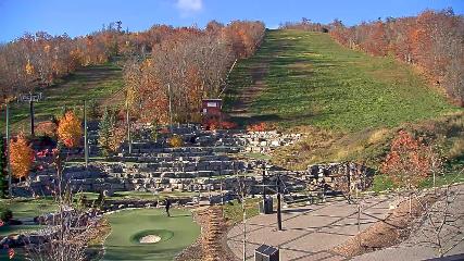 Blue Mountain: Base (bluemountain.ca)
