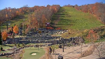 Blue Mountain: Base (bluemountain.ca)