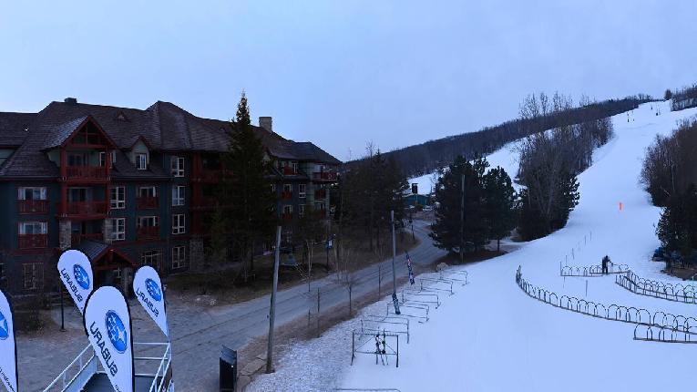 Webcam Blue Mountain: Village