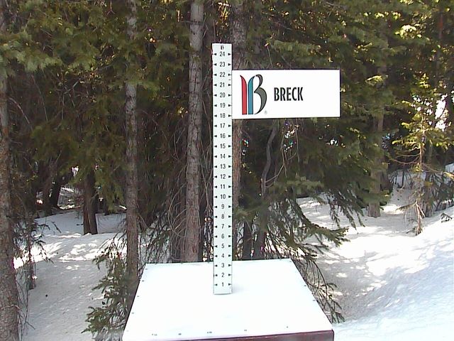 Webcam Breckenridge: Snow stake