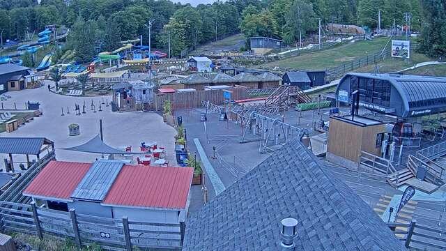 Webcam Bromont: Lift Express du Village