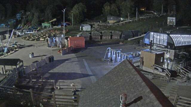 Webcam Bromont: Lift Express du Village