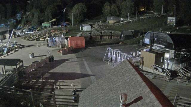Webcam Bromont: Lift Express du Village