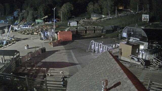 Webcam Bromont: Lift Express du Village