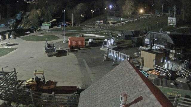 Webcam Bromont: Lift Express du Village