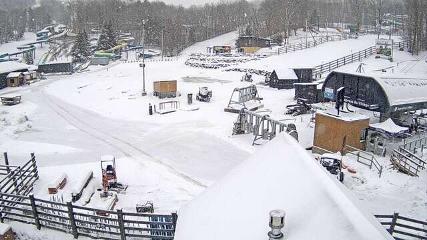 Bromont: Lift Express du Village (bromontmontagne.com)