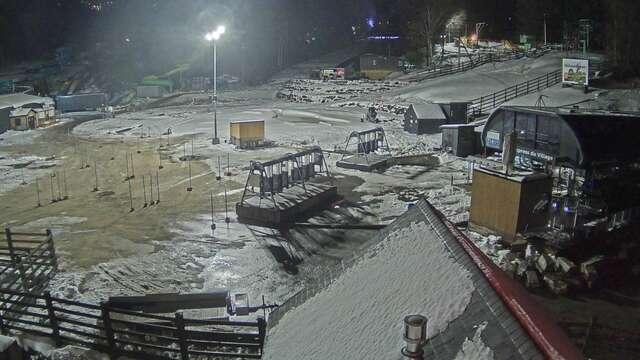 Webcam Bromont: Lift Express du Village
