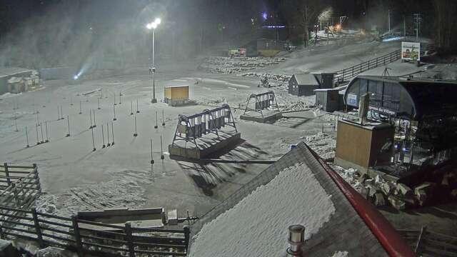 Webcam Bromont: Lift Express du Village