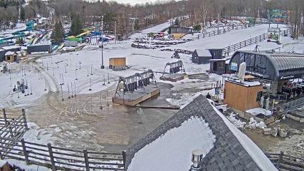 Bromont: Lift Express du Village (bromontmontagne.com)