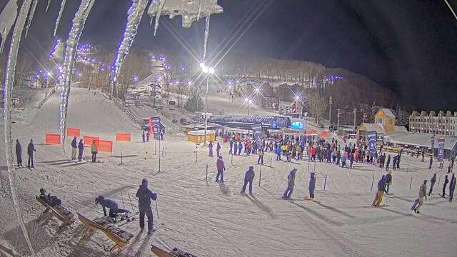 Webcam Bromont: Lift Express du Village