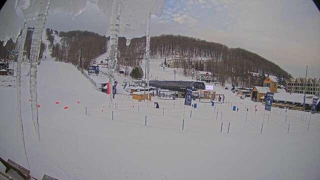 Webcam Bromont: Lift Express du Village