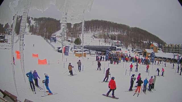Webcam Bromont: Lift Express du Village