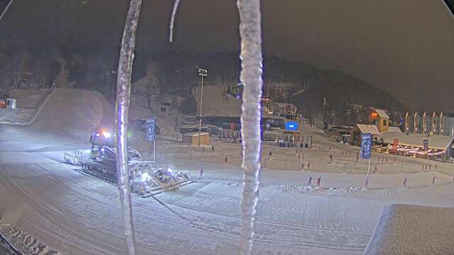 Webcam Bromont: Lift Express du Village