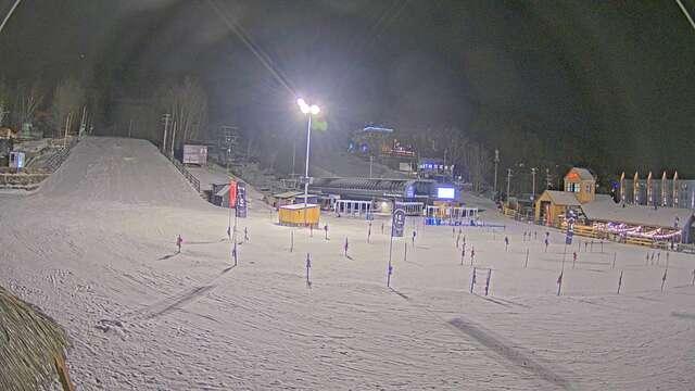 Webcam Bromont: Lift Express du Village