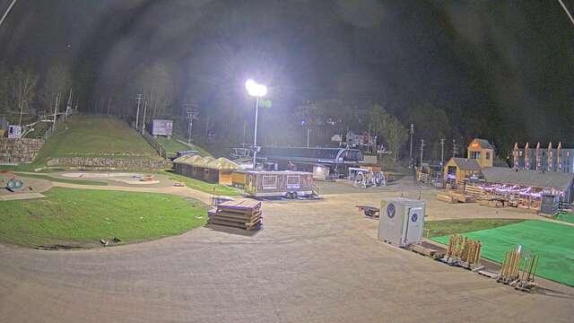 Webcam Bromont: Lift Express du Village