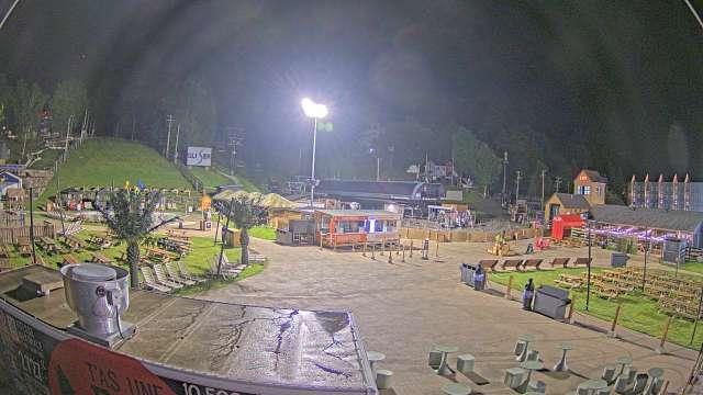 Webcam Bromont: Lift Express du Village