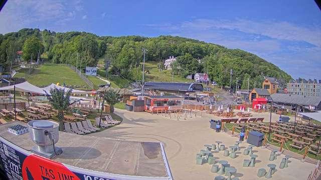 Webcam Bromont: Lift Express du Village