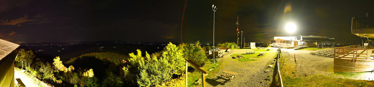 Webcam Bromont: Summit