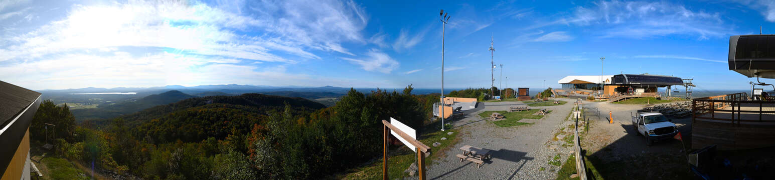 Webcam Bromont: Summit