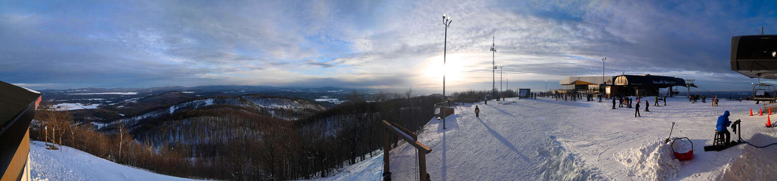 Webcam Bromont: Summit