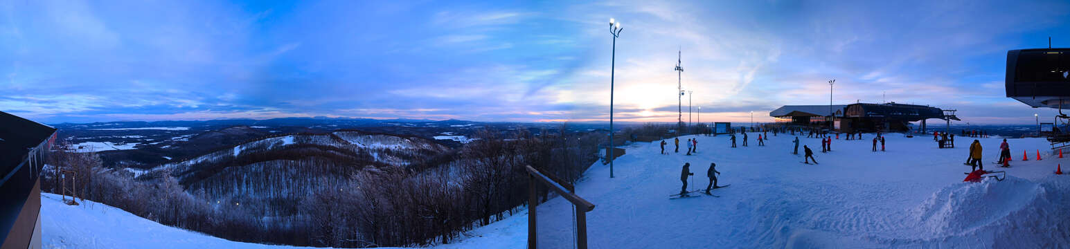 Webcam Bromont: Summit