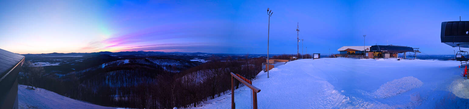 Webcam Bromont: Summit
