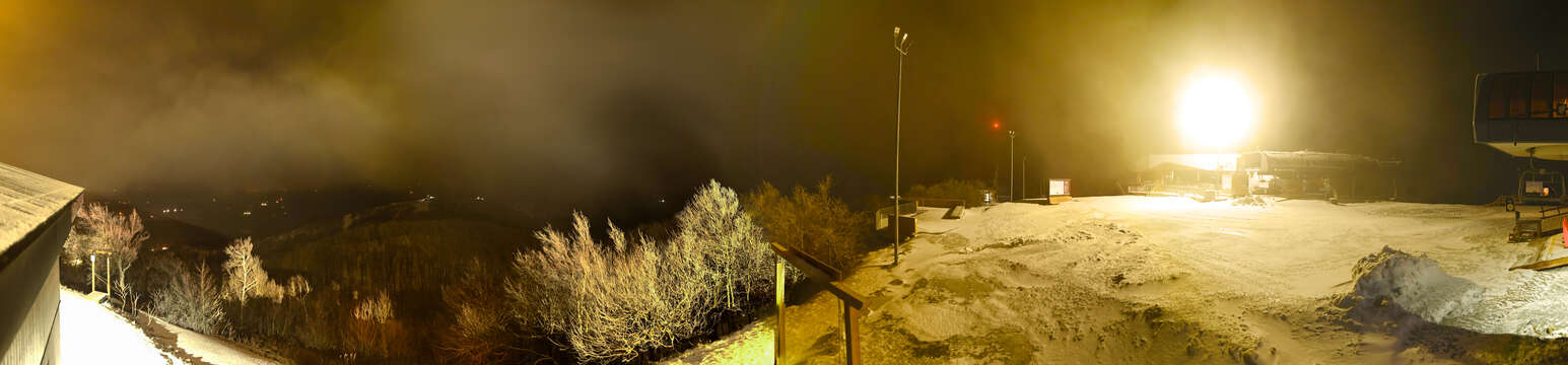 Webcam Bromont: Summit