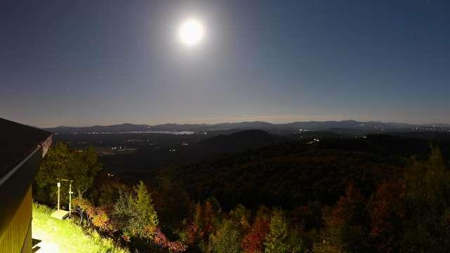 Webcam Bromont: Summit