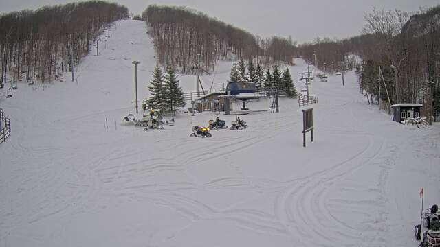 Webcam Bromont: Versant du Midi