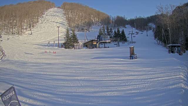 Webcam Bromont: Versant du Midi
