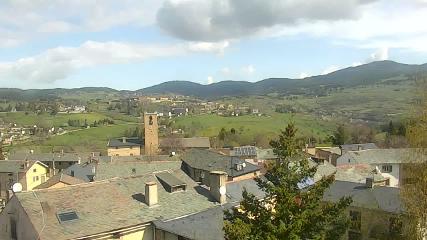 Cambre d Aze: Sant pierre del forcats (viewsurf.com)