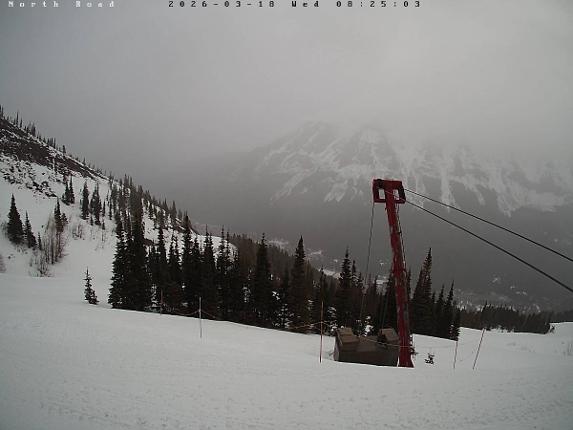 Webcam Castle Mountain: North Road