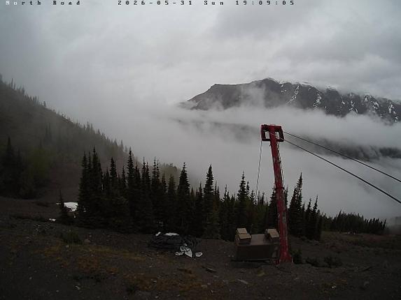 Webcam Castle Mountain: North Road