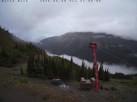 Webcam Castle Mountain: North Road