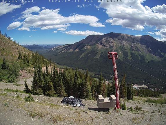 Webcam Castle Mountain: North Road