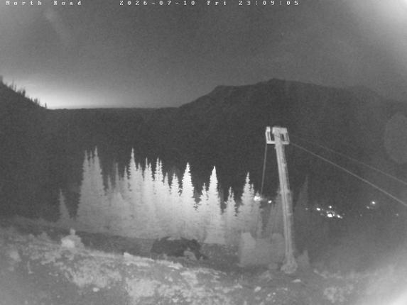 Webcam Castle Mountain: North Road