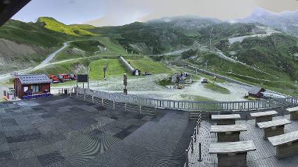 Cauterets: Terrase du Lys (n-py.com)
