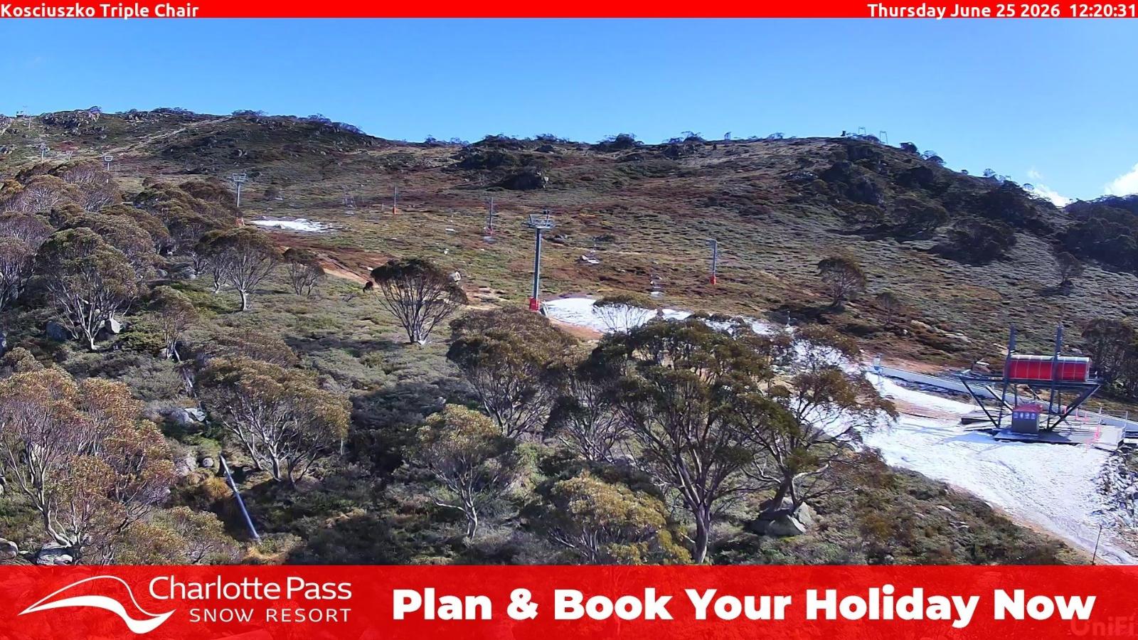 Webcam Charlotte Pass: Kosciuszko triple chair