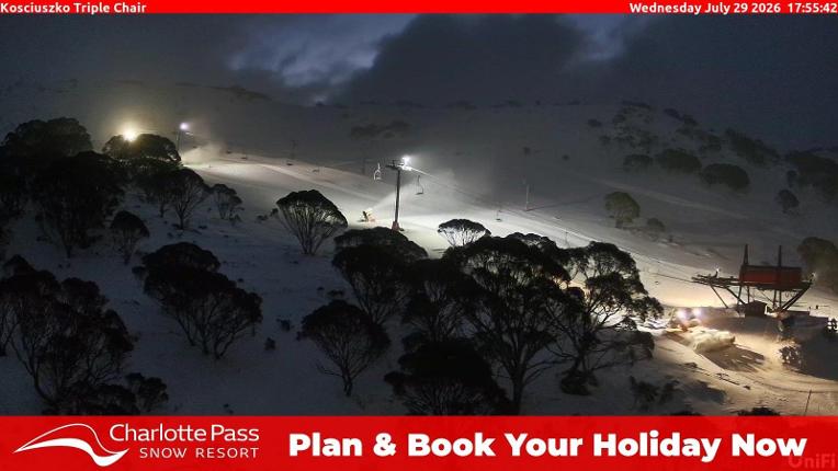 Webcam Charlotte Pass: Kosciuszko triple chair