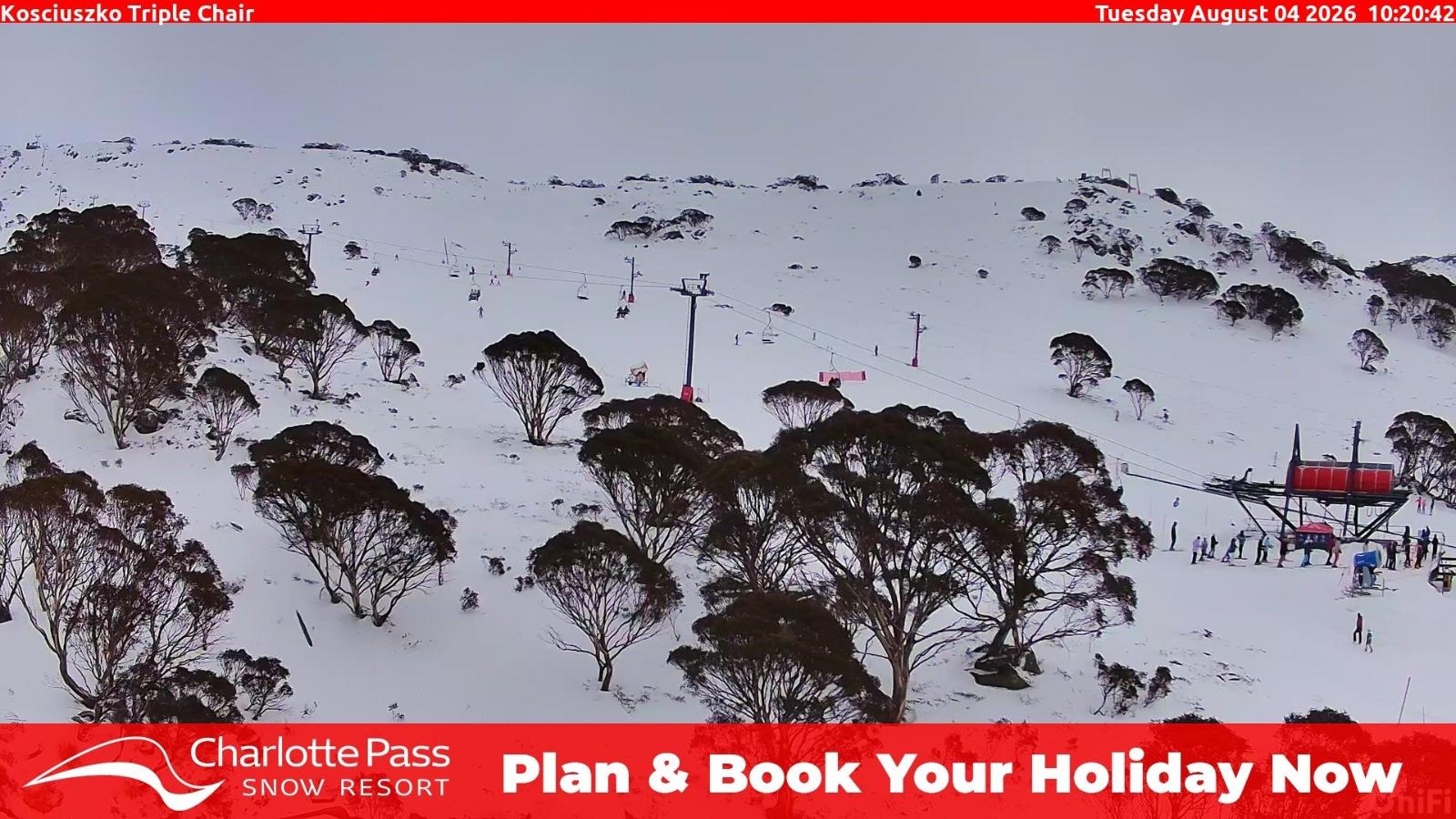 Webcam Charlotte Pass: Kosciuszko triple chair
