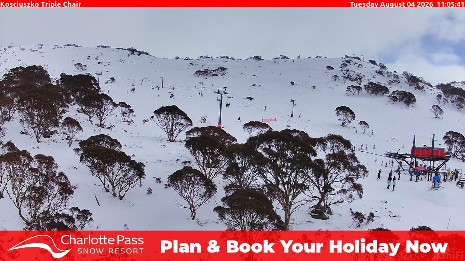 Webcam Charlotte Pass: Kosciuszko triple chair