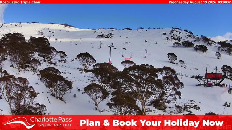 Webcam Charlotte Pass: Kosciuszko triple chair