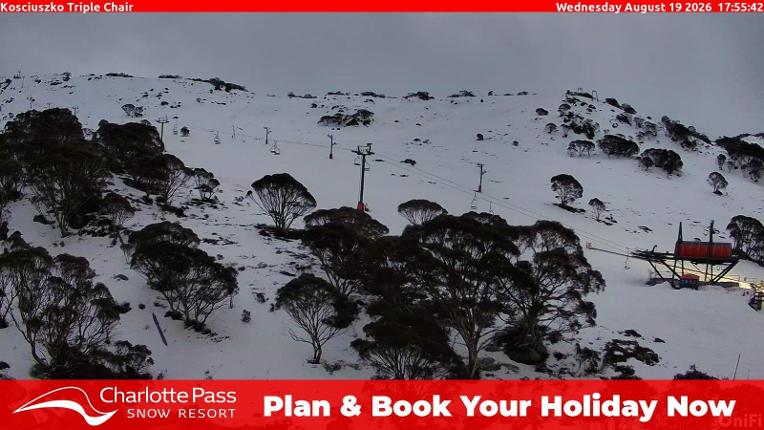 Webcam Charlotte Pass: Kosciuszko triple chair